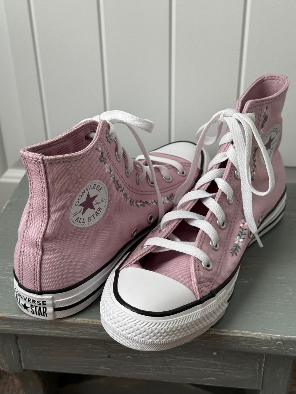 Converse Chuck Taylor All Star High Embroidered Feline Florals Size 6 See Below - Picture 5 of 9